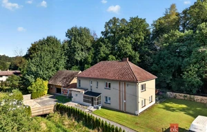 Family house for sale, 255m<sup>2</sup>, 2147m<sup>2</sup> of land
