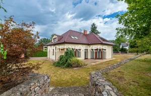 Family house for rent, 288m<sup>2</sup>, 1164m<sup>2</sup> of land