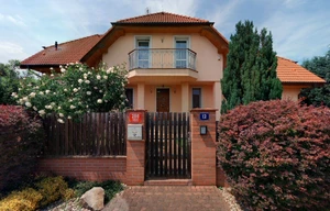 Family house for sale, 300m<sup>2</sup>, 803m<sup>2</sup> of land