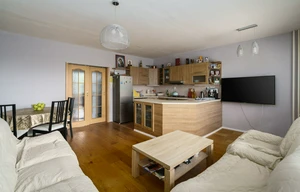 Apartment for sale, 4+kk - 3 bedrooms, 77m<sup>2</sup>