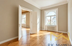Apartment for rent, 5 bedrooms +, 285m<sup>2</sup>