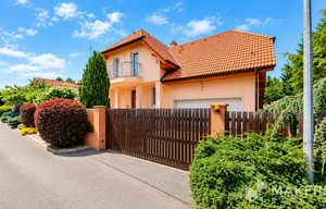 Family house for sale, 331m<sup>2</sup>, 803m<sup>2</sup> of land