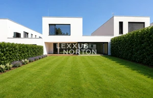 Villa for sale, 260m<sup>2</sup>, 592m<sup>2</sup> of land