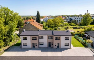Family house for sale, 102m<sup>2</sup>, 238m<sup>2</sup> of land