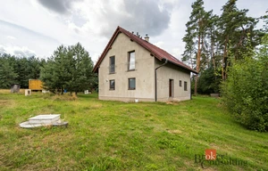 Family house for sale, 194m<sup>2</sup>, 866m<sup>2</sup> of land