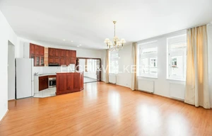 Apartment for rent, 4+kk - 3 bedrooms, 140m<sup>2</sup>