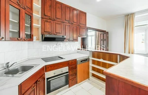 Apartment for rent, 4+kk - 3 bedrooms, 140m<sup>2</sup>