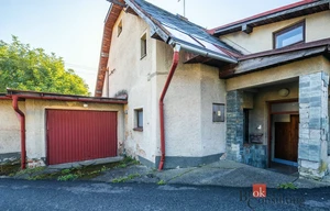Family house for sale, 180m<sup>2</sup>, 400m<sup>2</sup> of land
