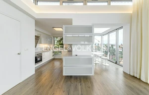 Apartment for rent, 5+kk - 4 bedrooms, 190m<sup>2</sup>