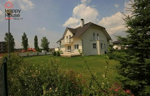 Family house for rent, 285m<sup>2</sup>, 1285m<sup>2</sup> of land