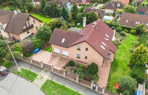 Family house for sale, 322m<sup>2</sup>, 1262m<sup>2</sup> of land