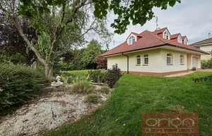 Family house for sale, 302m<sup>2</sup>, 1203m<sup>2</sup> of land