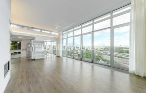 Apartment for rent, 5+kk - 4 bedrooms, 190m<sup>2</sup>