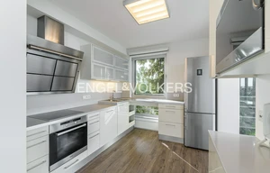 Apartment for rent, 5+kk - 4 bedrooms, 190m<sup>2</sup>