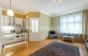 Apartment for rent, 4+kk - 3 bedrooms, 150m<sup>2</sup>