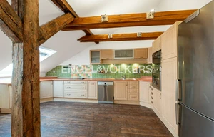 Apartment for rent, 4+kk - 3 bedrooms, 144m<sup>2</sup>