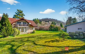 Family house for sale, 258m<sup>2</sup>, 1347m<sup>2</sup> of land