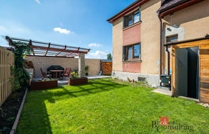 Family house for rent, 107m<sup>2</sup>, 198m<sup>2</sup> of land