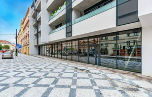 Retail space for sale, 303m<sup>2</sup>