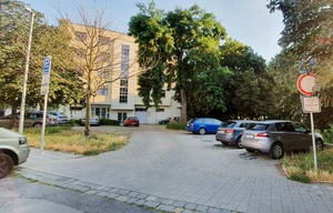 Parking space for rent, 18m<sup>2</sup>