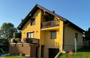 Family house for sale, 239m<sup>2</sup>, 1179m<sup>2</sup> of land