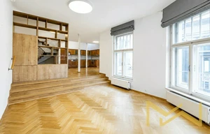 Apartment for rent, 5+kk - 4 bedrooms, 202m<sup>2</sup>