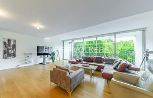 Apartment for rent, 4+kk - 3 bedrooms, 180m<sup>2</sup>