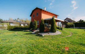 Family house for sale, 93m<sup>2</sup>, 973m<sup>2</sup> of land
