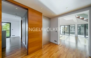 Apartment for rent, 4+kk - 3 bedrooms, 175m<sup>2</sup>