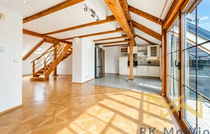 Apartment for rent, 4+kk - 3 bedrooms, 221m<sup>2</sup>