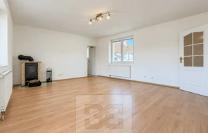 Family house for rent, 89m<sup>2</sup>, 212m<sup>2</sup> of land