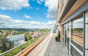 Apartment for rent, 4+kk - 3 bedrooms, 131m<sup>2</sup>