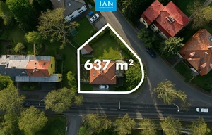 Family house for sale, 330m<sup>2</sup>, 637m<sup>2</sup> of land