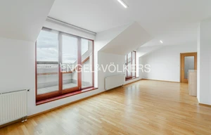 Apartment for rent, 4+1 - 3 bedrooms, 120m<sup>2</sup>