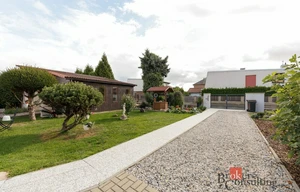 Family house for sale, 286m<sup>2</sup>, 868m<sup>2</sup> of land