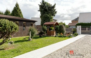 Family house for sale, 286m<sup>2</sup>, 868m<sup>2</sup> of land