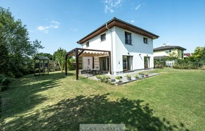 Family house for sale, 135m<sup>2</sup>, 945m<sup>2</sup> of land