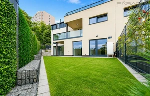 Family house for sale, 304m<sup>2</sup>, 362m<sup>2</sup> of land