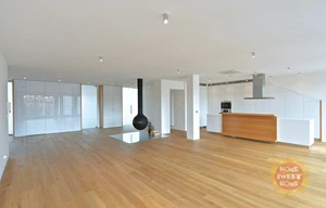 Apartment for rent, 4+kk - 3 bedrooms, 175m<sup>2</sup>