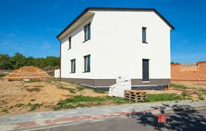 Family house for sale, 163m<sup>2</sup>, 600m<sup>2</sup> of land