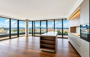 Apartment for rent, 5+kk - 4 bedrooms, 227m<sup>2</sup>