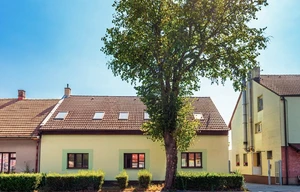Accommodation for sale, 240m<sup>2</sup>