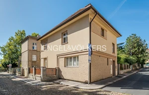 Family house for sale, 265m<sup>2</sup>, 389m<sup>2</sup> of land