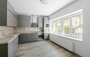 Family house for sale, 265m<sup>2</sup>, 389m<sup>2</sup> of land