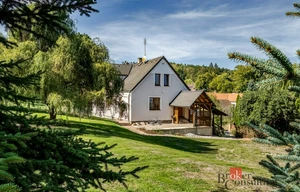 Family house for sale, 250m<sup>2</sup>, 2774m<sup>2</sup> of land
