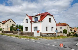 Family house for sale, 236m<sup>2</sup>, 361m<sup>2</sup> of land