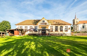 Family house for sale, 257m<sup>2</sup>, 1087m<sup>2</sup> of land
