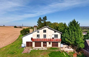 Family house for sale, 262m<sup>2</sup>, 1732m<sup>2</sup> of land
