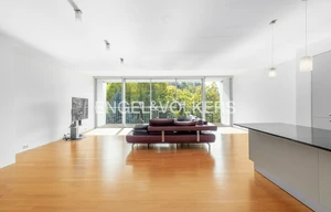 Apartment for rent, 4+kk - 3 bedrooms, 180m<sup>2</sup>