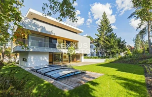 Villa for rent, 565m<sup>2</sup>, 931m<sup>2</sup> of land